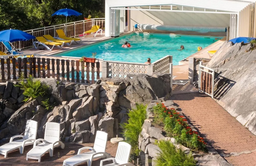 Chalet d'une chambre avec piscine partagee et jardin amenage a Le Tholy-1
